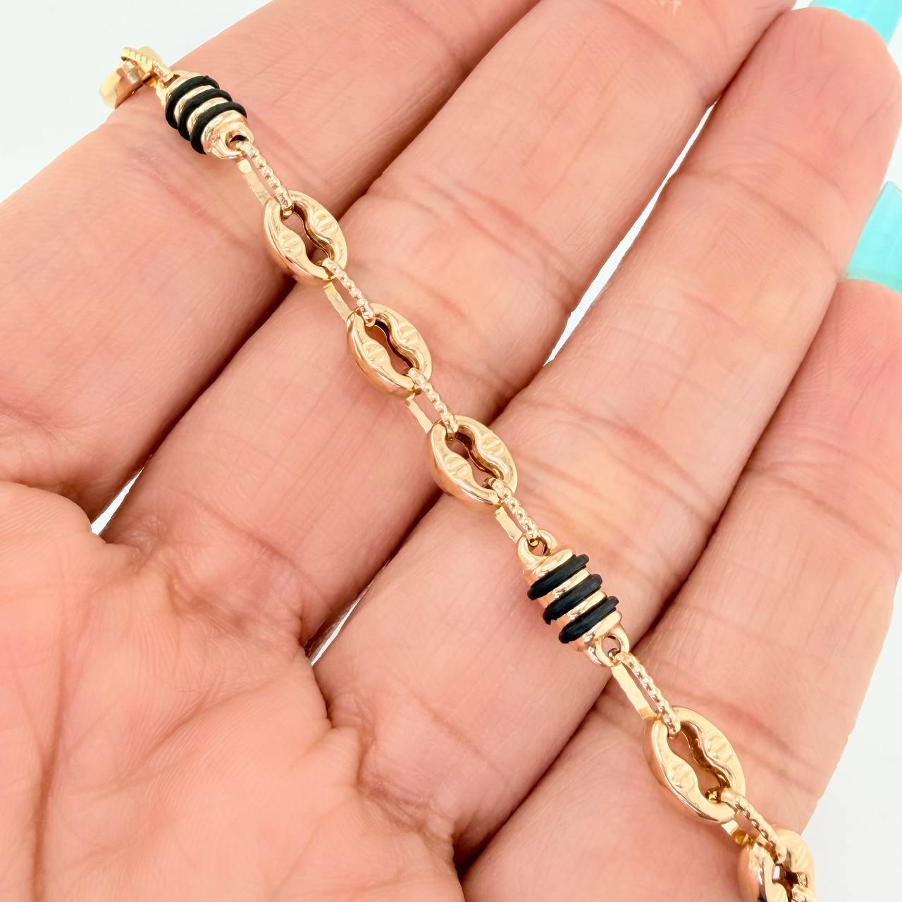Pulso Rustico Tornillo 5.15gr / 8 1/4 in / 5.13mm Oro Amarillo 18K &