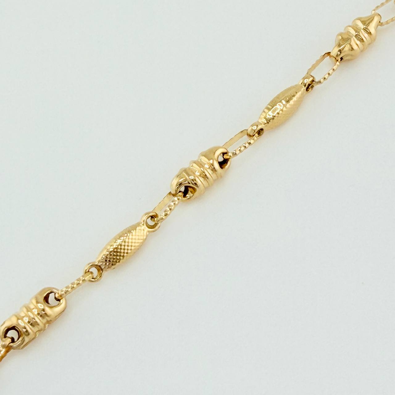 Rustic Link Bracelet 4.25gr / 7 3/4 in / 3.94mm Yellow Gold 18K %