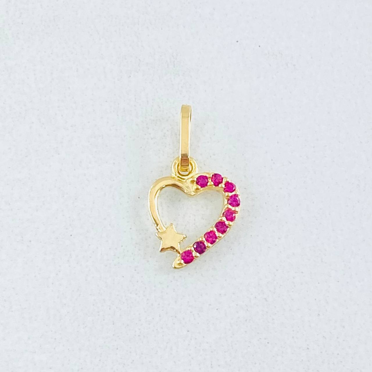 Dije Corazón Estrella 0.3gr / 1/2 in / Oro Amarillo 18K ©
