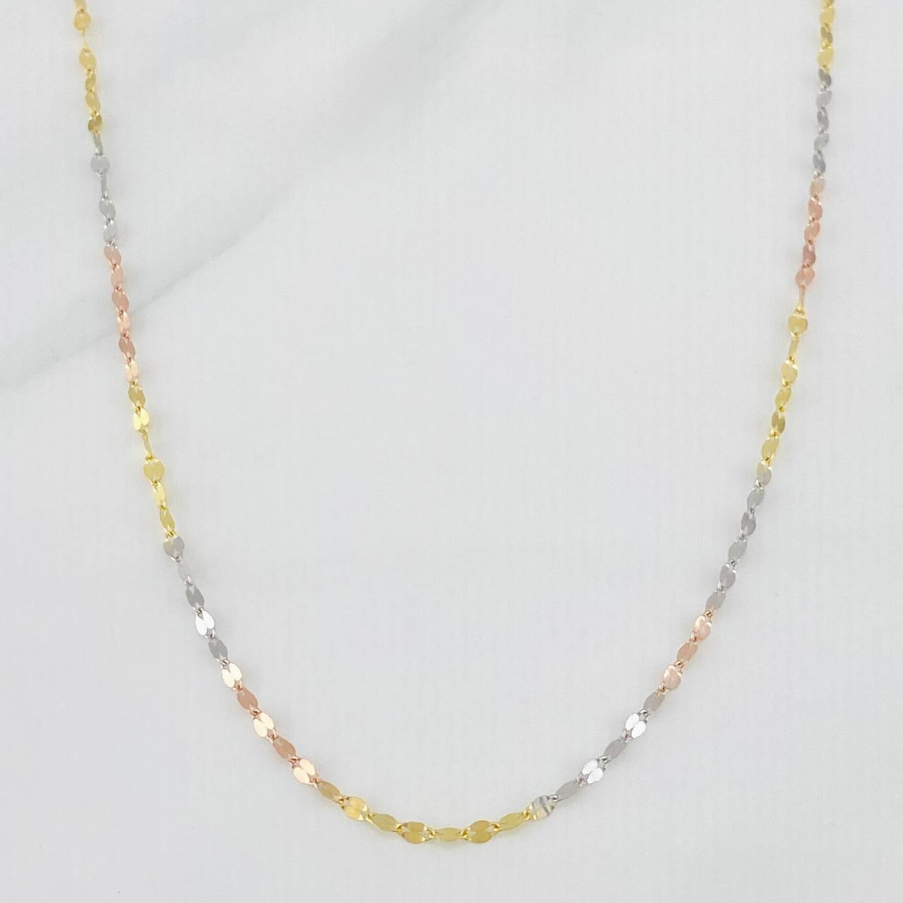 Mirror Flower Chain 1g / 18 in / 2mm Three Golds 18K