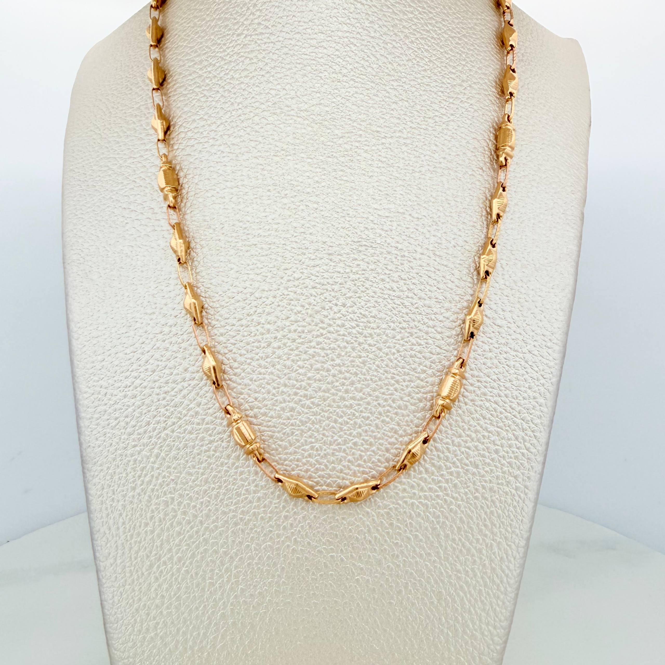 Cadena Rustica rombo abultado 11.95g / 24 1/4 in / 4.5mm Oro Amarillo 18K