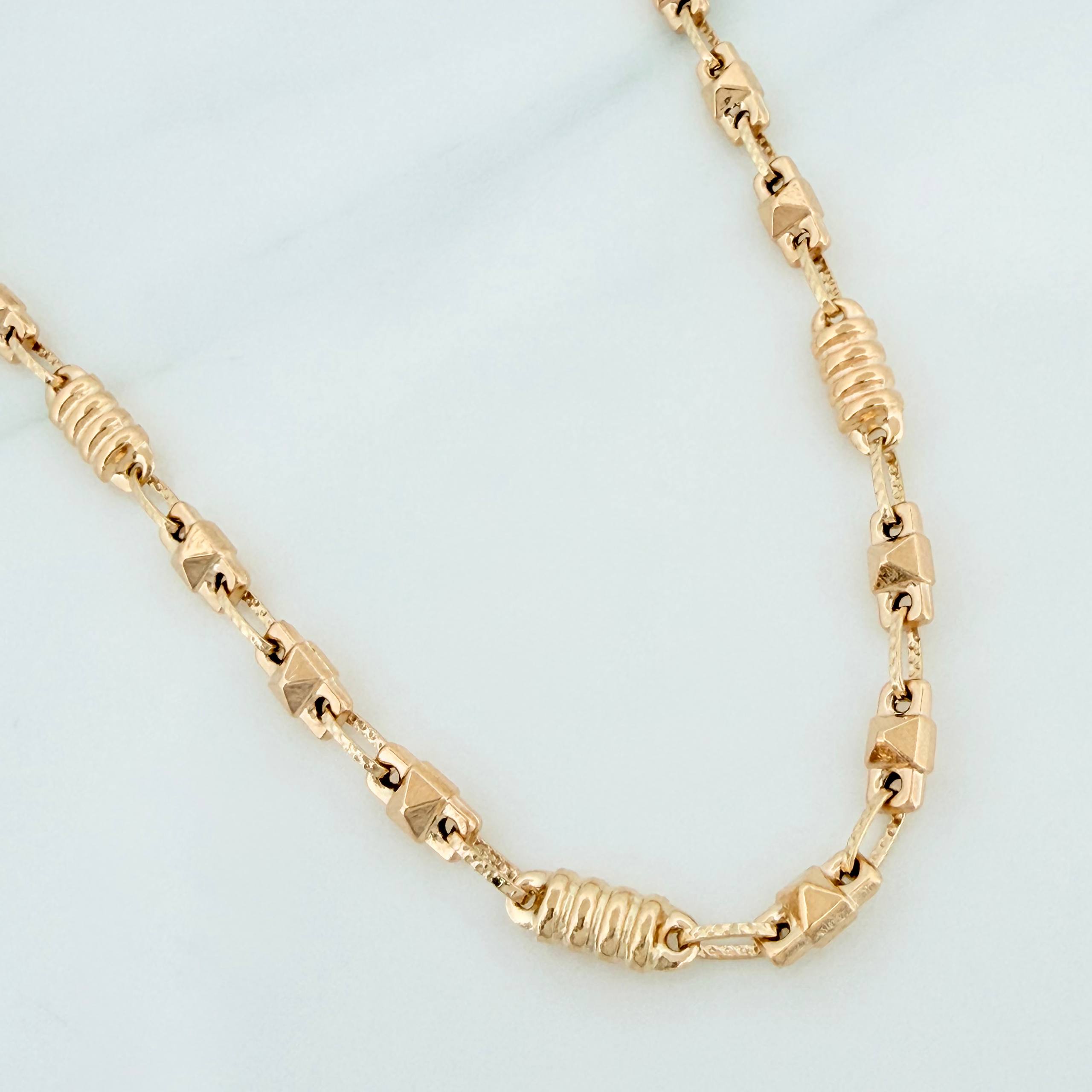 Cadena Rustica rombo tornillo 13.6g / 24 1/4 in / 4.7mm Oro Amarillo 18K