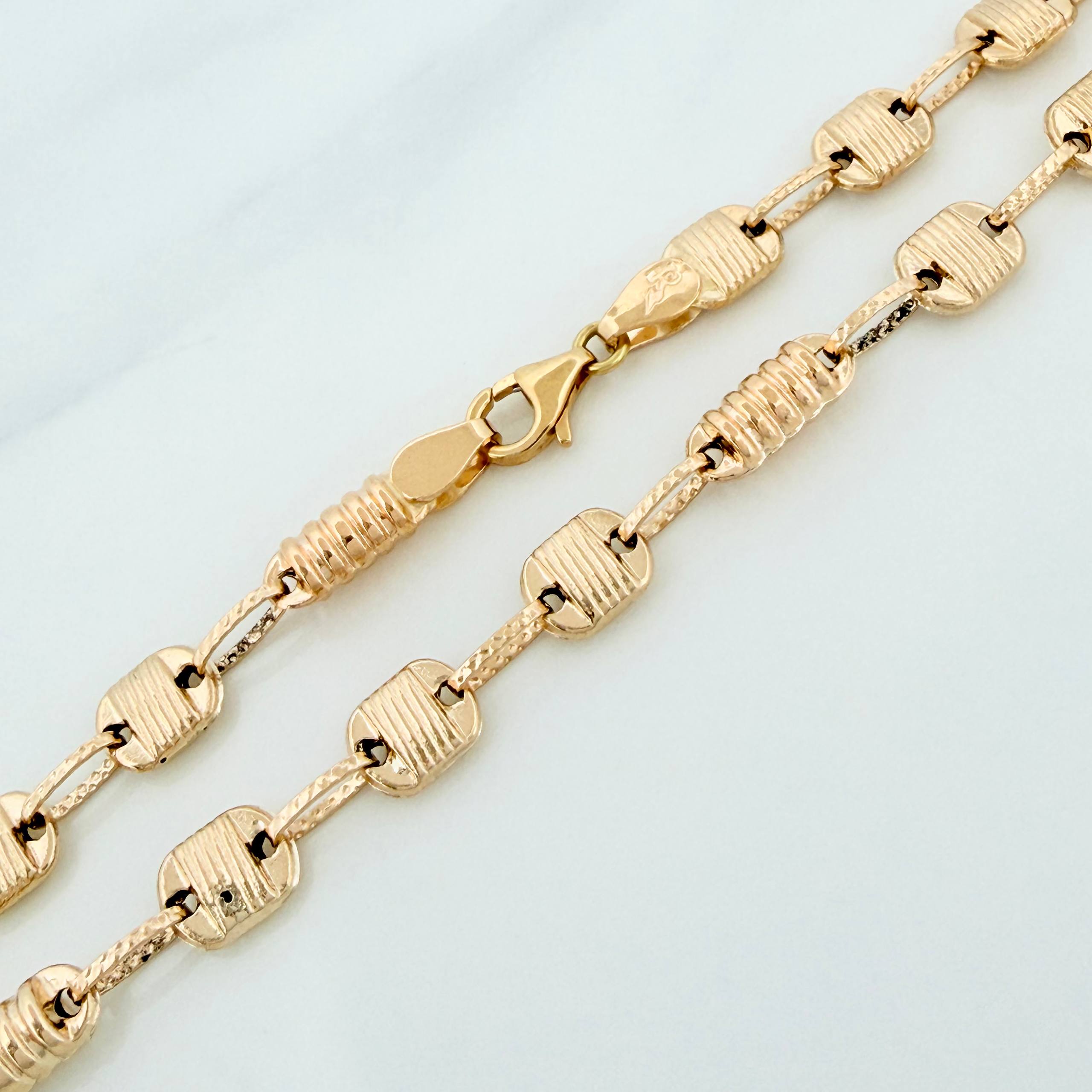 Cadena Rustica barril 12.4g / 24 1/4 in / 5.3mm Oro Amarillo 18K