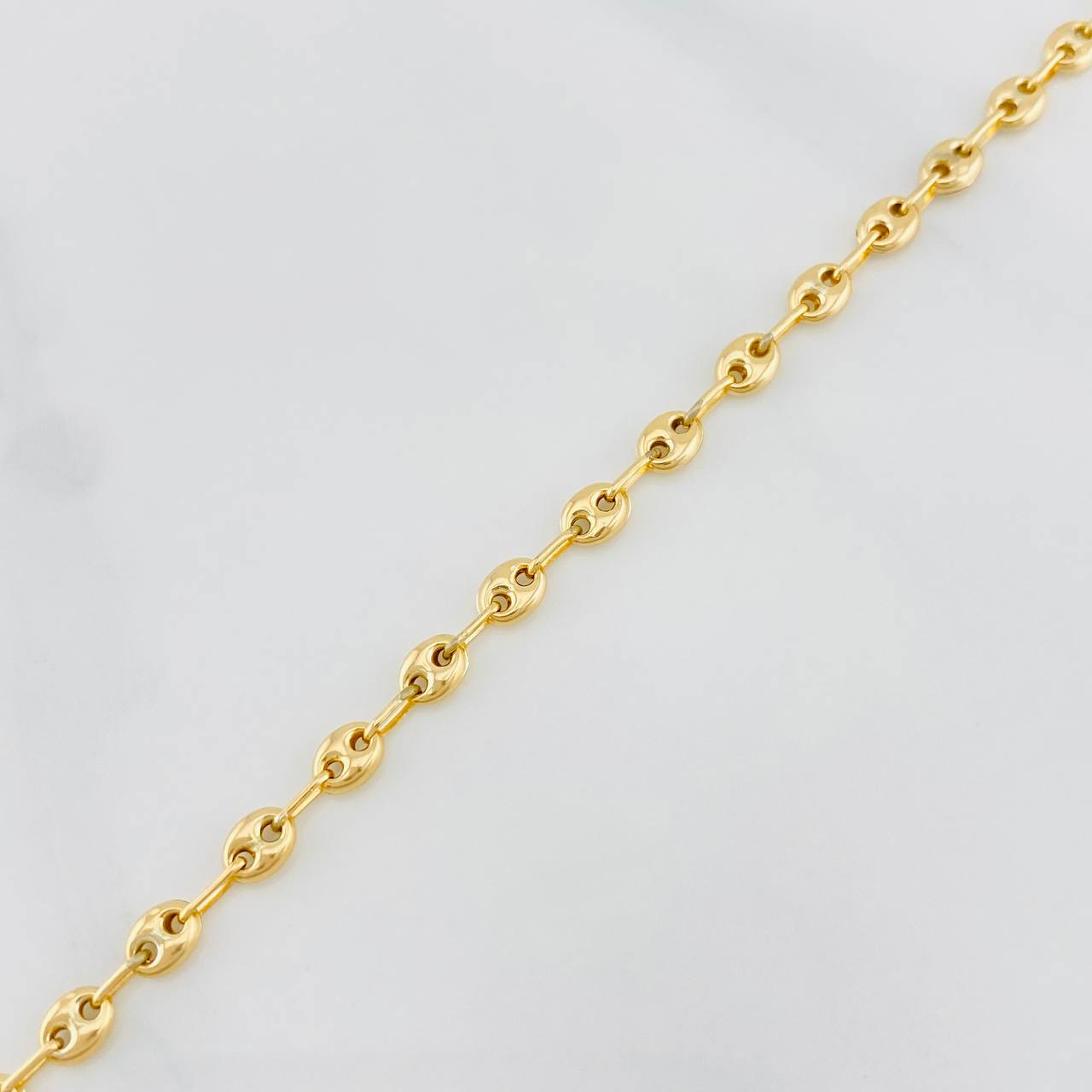 Tobillera Gc 2.45g / 10 1/4 in / 3.18mm Oro Amarillo 18K