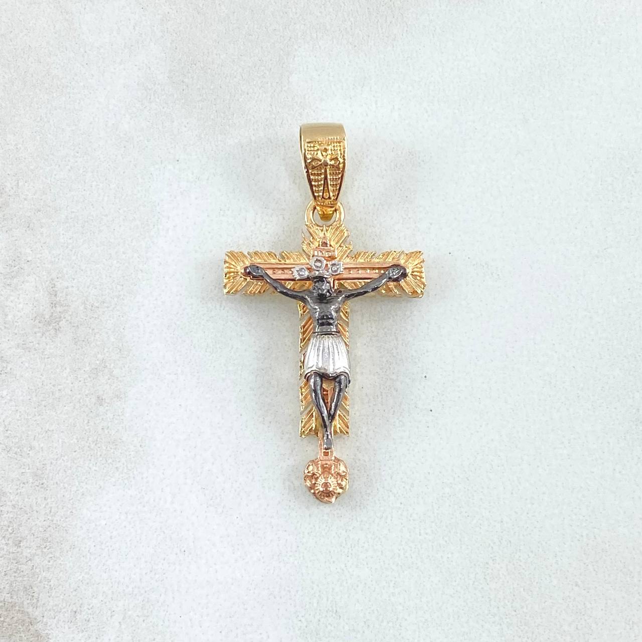 Dije Crúz Señor de los Milagros 5.45gr / 3.7cm / Relieve Circones Blancos Tres Oros 18K