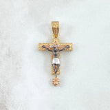 Dije Crúz Señor de los Milagros 5.45gr / 3.7cm / Relieve Circones Blancos Tres Oros 18K