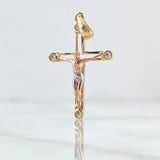 Dije Crúz Cristo Puntos Helados 3.55gr / 4.3cm / Circones Blancos Tres Oros 18K