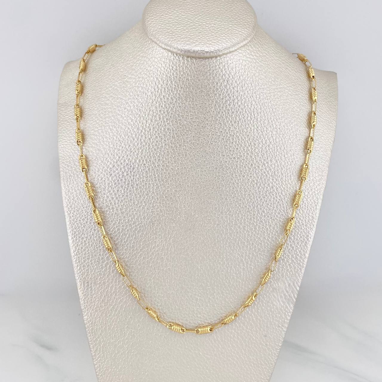 Rustic Barrel Chain 10.25 g / 24 1/4 in / 3 mm 18K Yellow Gold