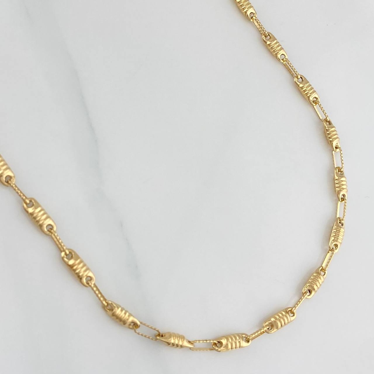 Rustic Barrel Chain 10.25 g / 24 1/4 in / 3 mm 18K Yellow Gold