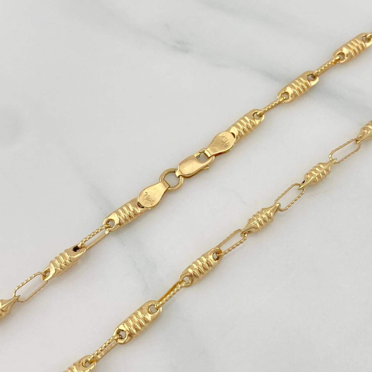 Rustic Barrel Chain 12.35 g / 24 in / 3.75 mm 18K Yellow Gold