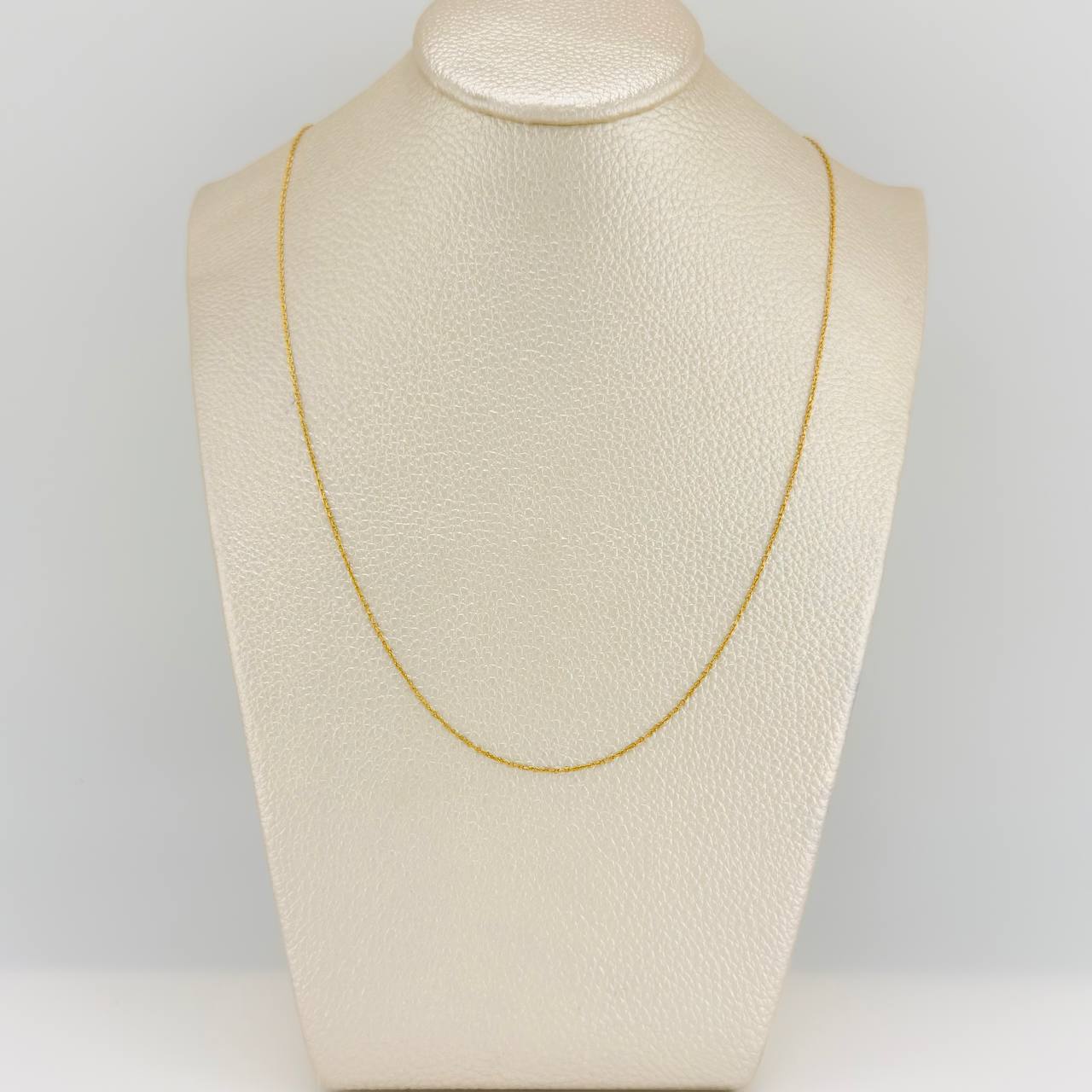 Cadena Aro Seguido  1.2gr / 17 3/4 in / 0.49mm Oro Amarillo 18K $