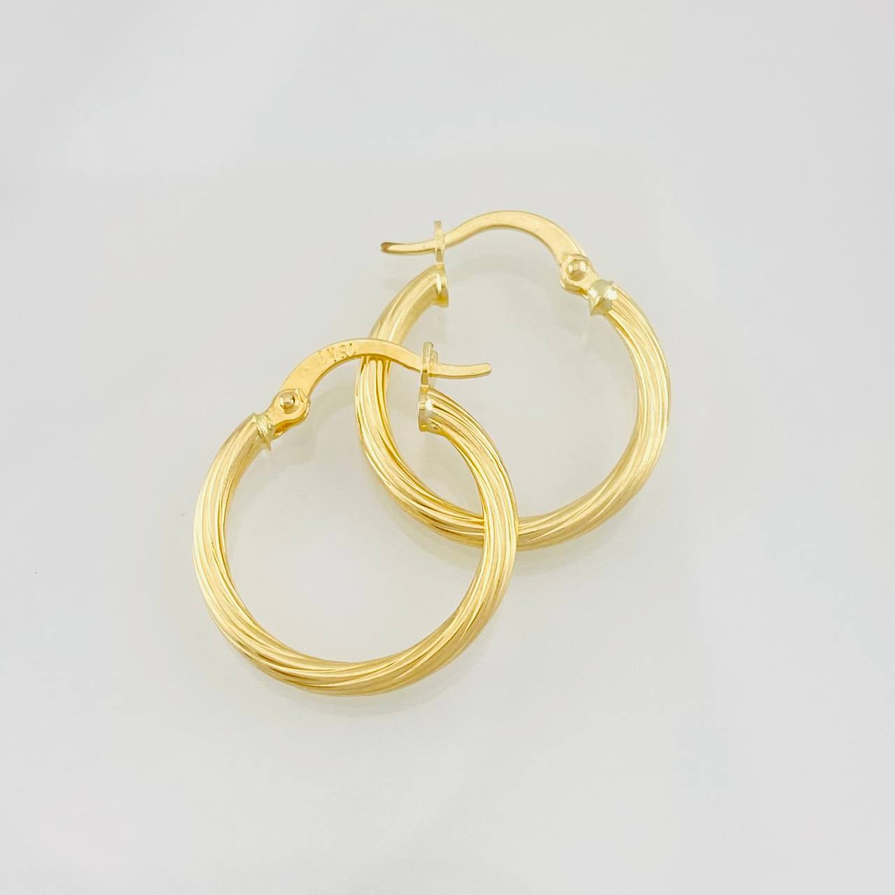 Hoop Earrings Mary 1.35g / 3/4 in Yellow Gold 18K