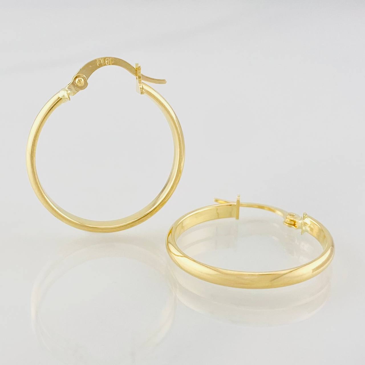 Hoop Earrings Nati 1.4g / 1 in 18K Yellow Gold