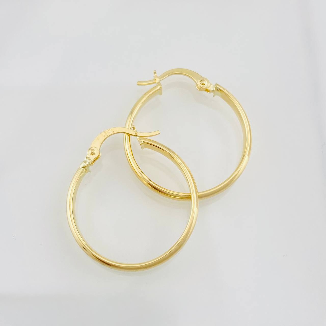 Hoop Earrings Nati 1.4g / 1 in 18K Yellow Gold
