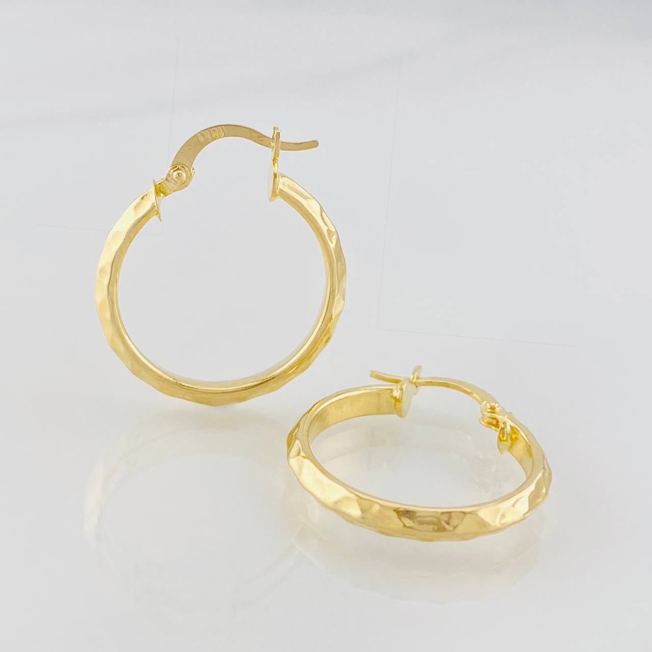 Hoop Earrings Gera 1.8g / 1 in Yellow Gold 18K