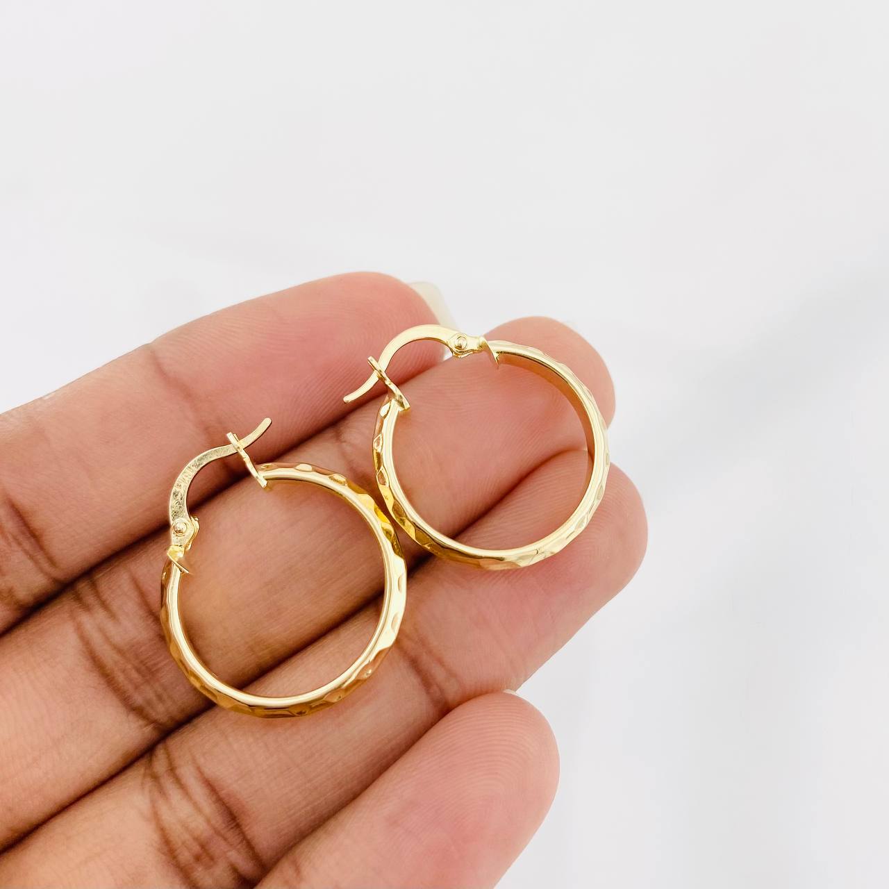 Hoop Earrings Gera 1.8g / 1 in Yellow Gold 18K