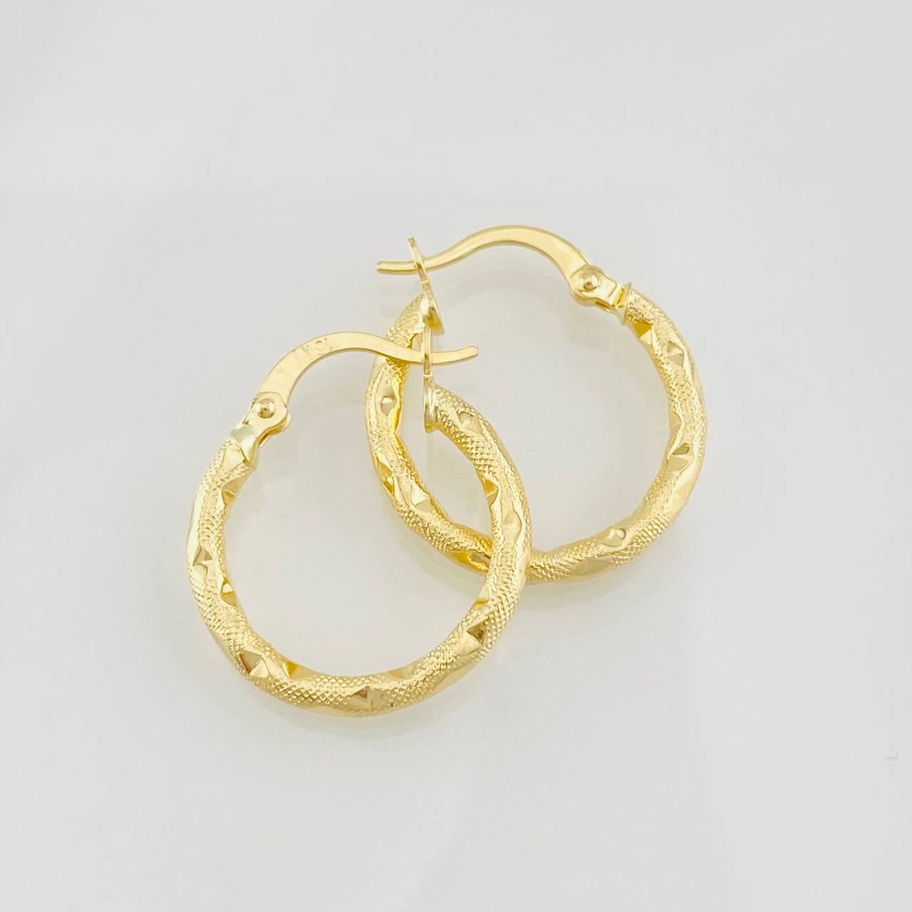 Hoop Earrings Kataleya 1.45g / 3/4 in 18K Yellow Gold