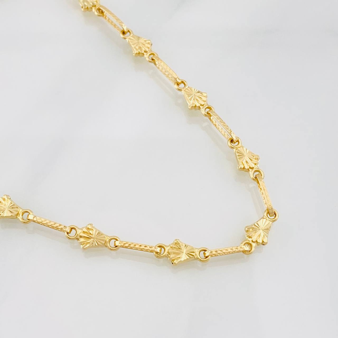 Rustic Crown Chain 9.3g / 24 in / 4.95mm Yellow Gold 18K