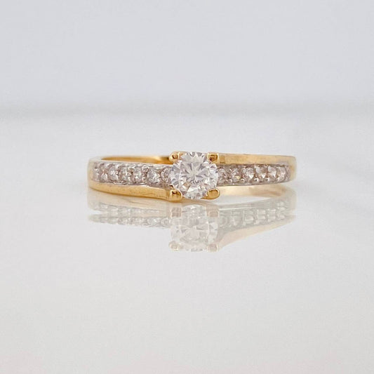 Anillo Solitario Churumbela 2.1g / T7 Dos Oros Amarillo Blanco 18K