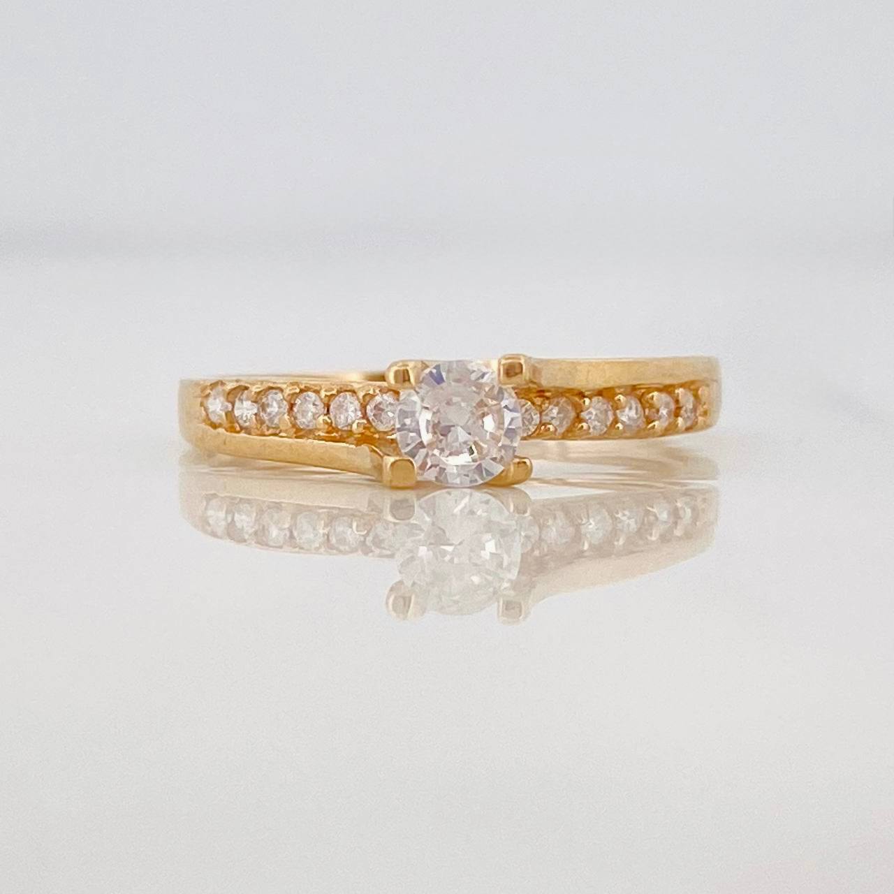 Solitaire Churumbela Ring 1.95g / T6 1/2 Yellow Gold 18K