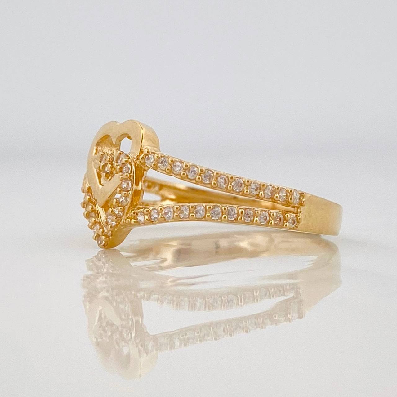 Anillo Corazones 2.9g / T8 Oro Amarillo 18K