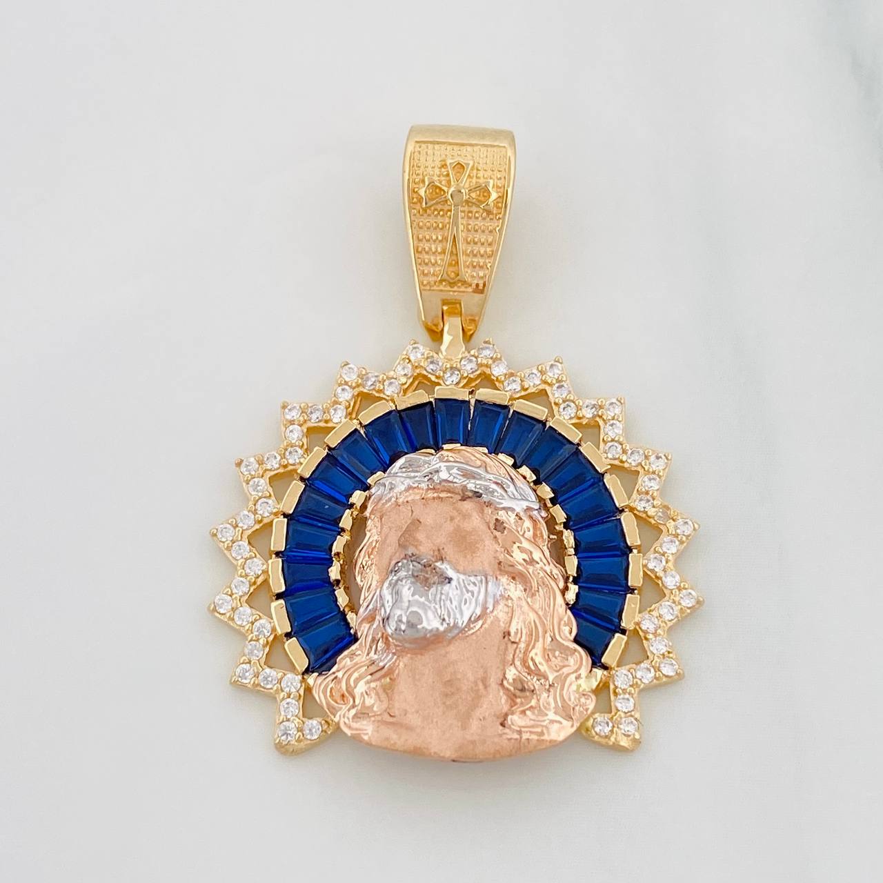 Dije Rostro de Cristo 7.55g / 1 1/2 in Tres Oros 18K