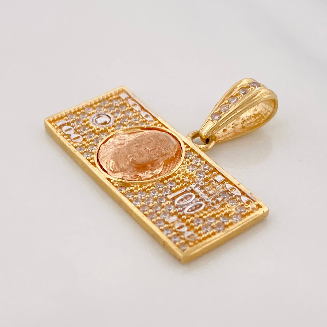 Dije One Dolar 3.8g / 3/4 in Tres Oros 18K