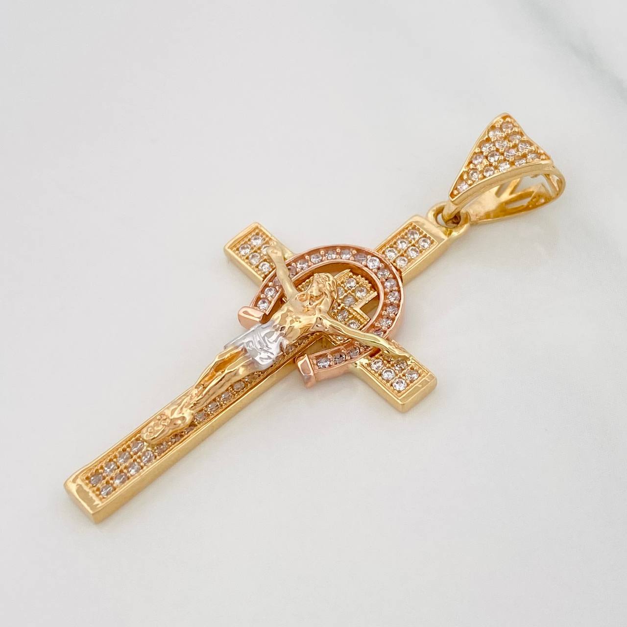 Dije Cruz Cristo 4.4g / 1 3/4 in Tres Oros 18K