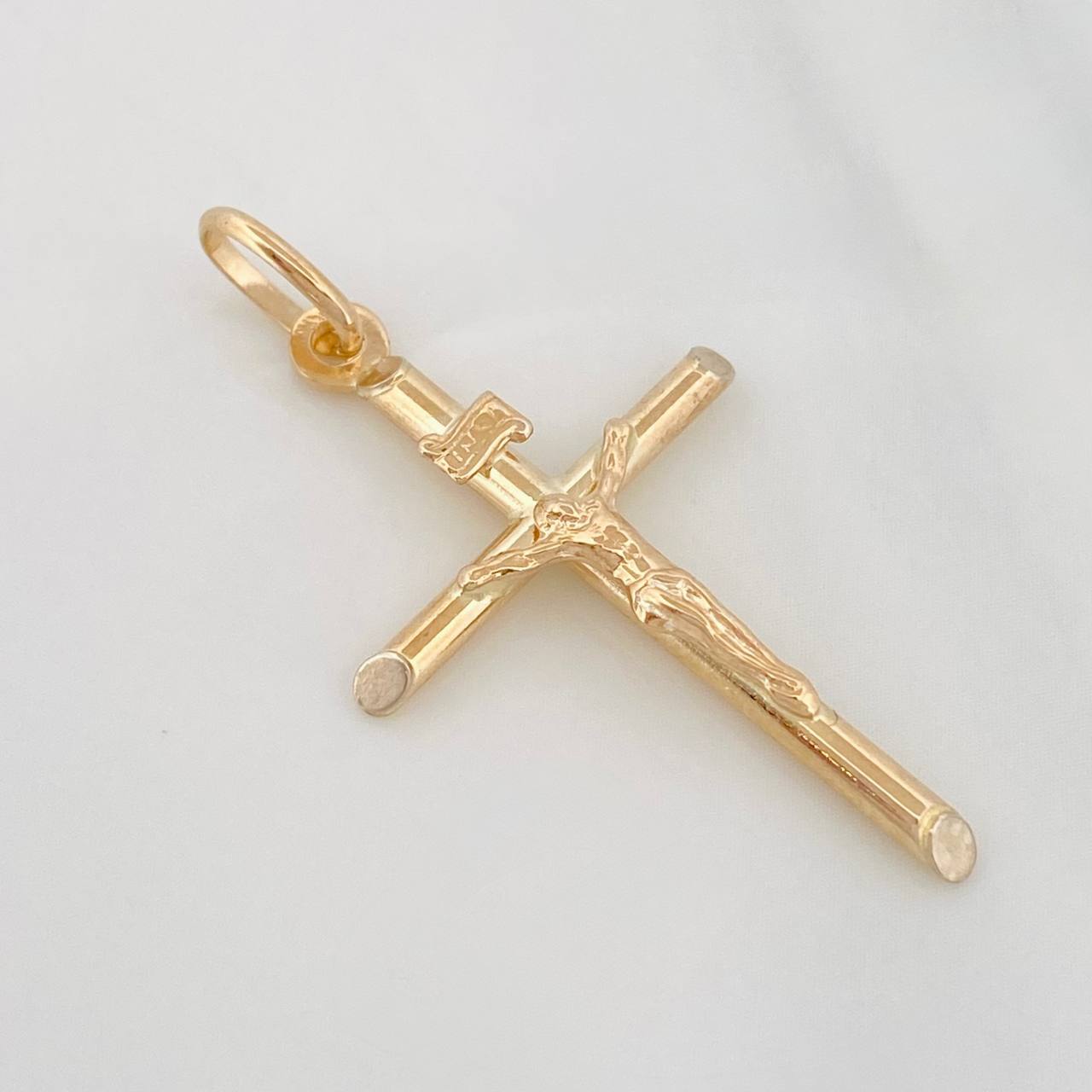 Christ Cross Pendant 2.3g / 1 1/2 in Two Yellow White Golds 18K