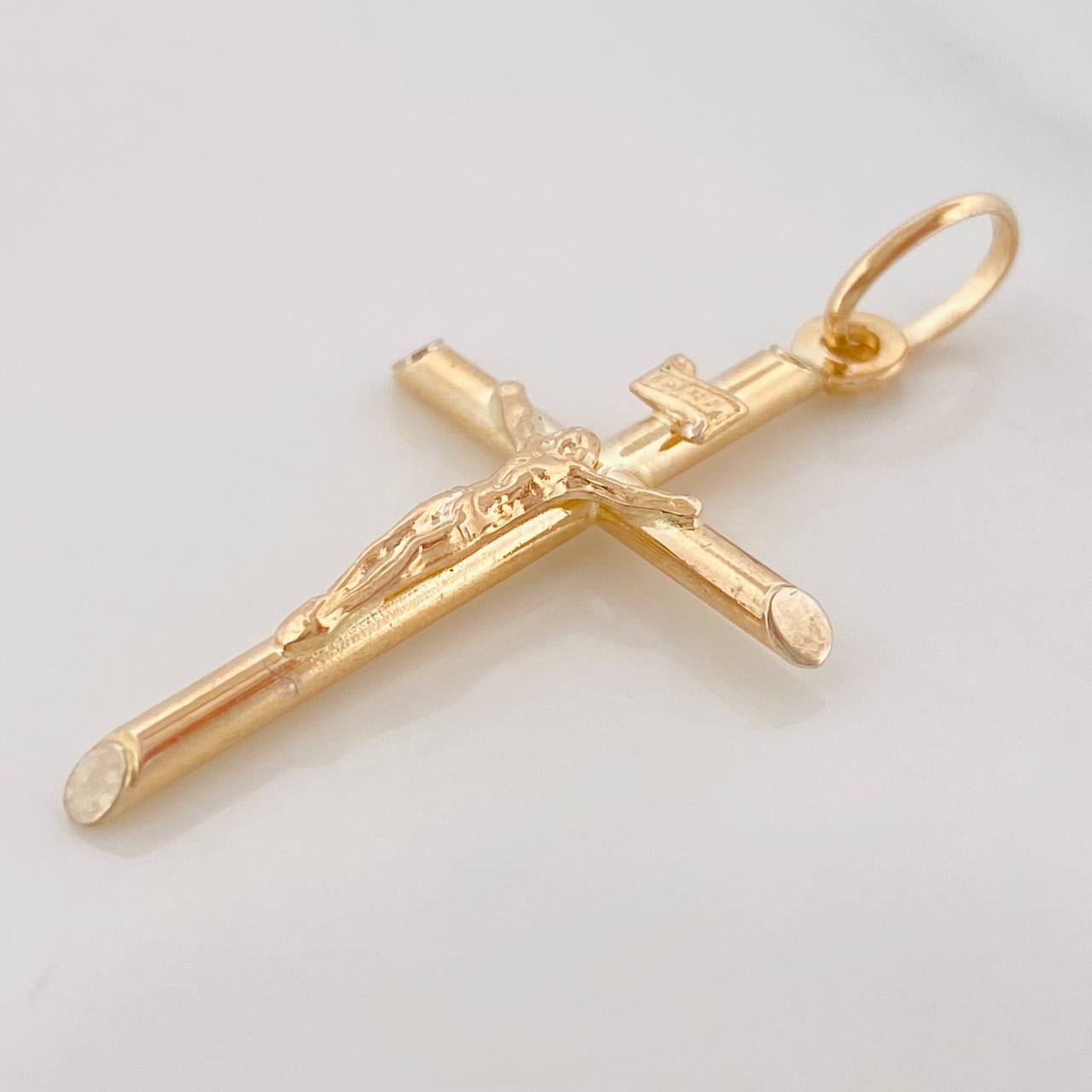 Christ Cross Pendant 2.3g / 1 1/2 in Two Yellow White Golds 18K