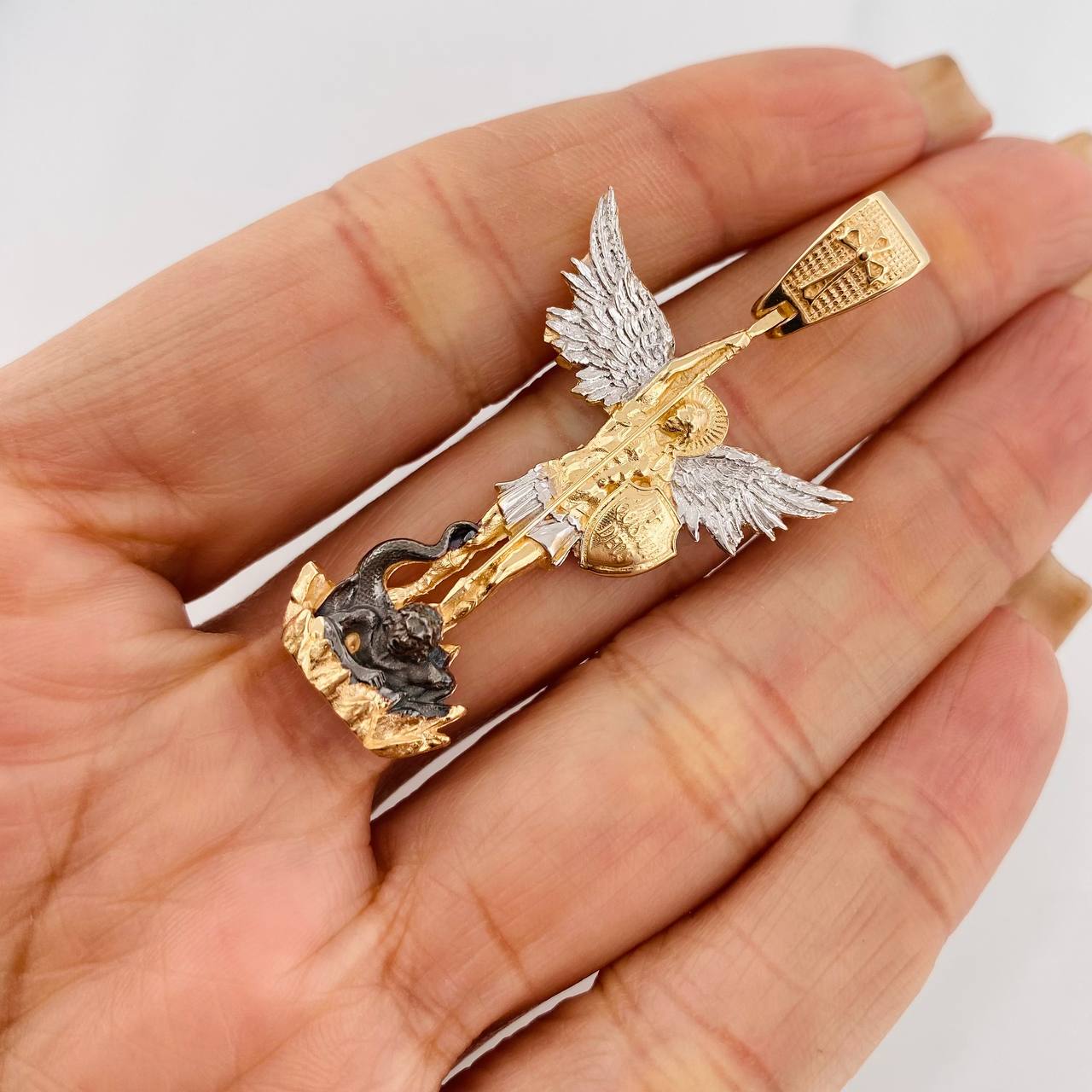 Pendant Saint Michael Archangel 6.4g / 2 in Three Golds 18K