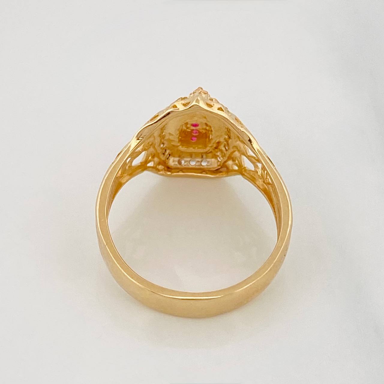 Anillo Virgen de Guadalupe 3.45g / T6 1/4 Oro Amarillo 18K