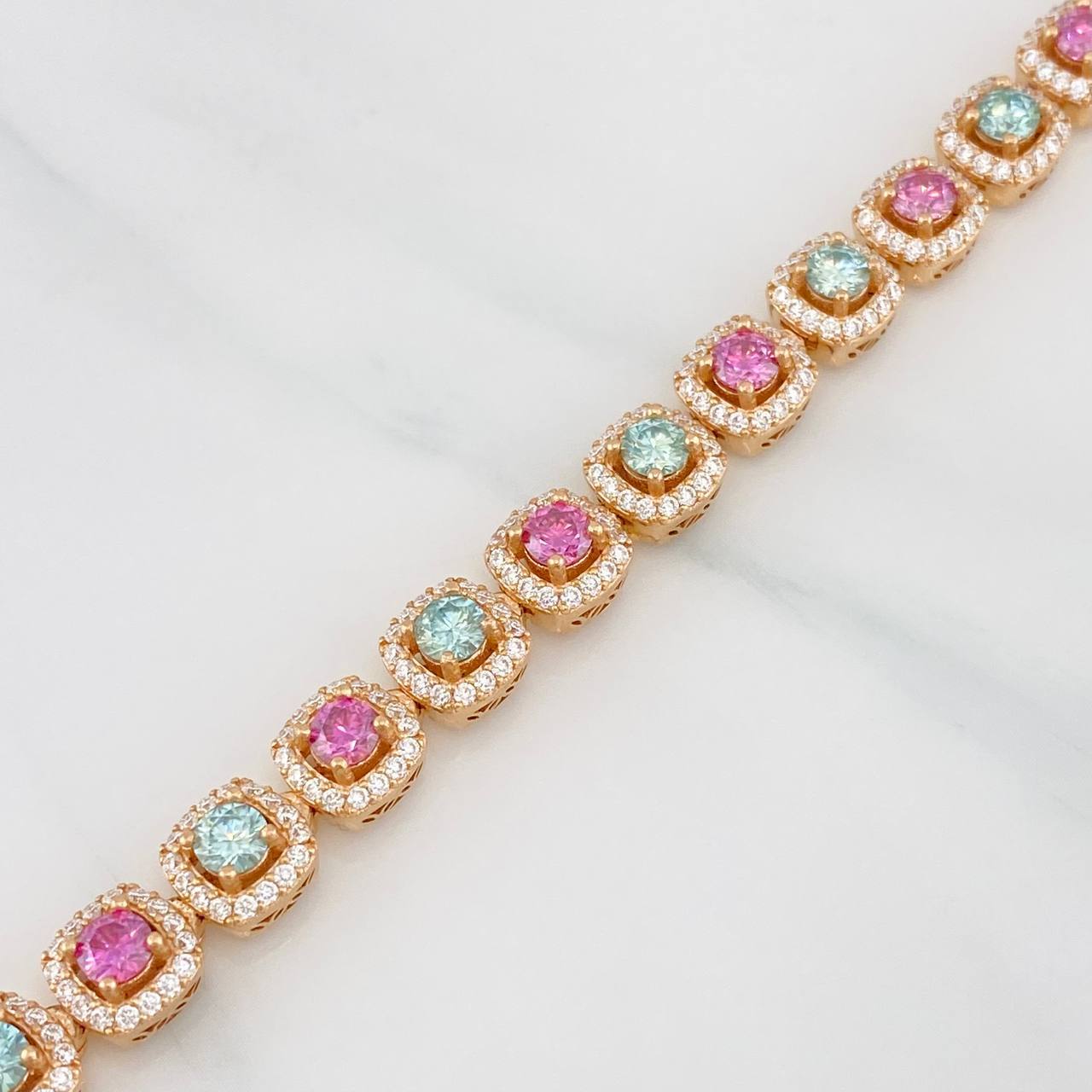 Tennis Chain Moissanites 2.665 cts Diamonds 1.040 pts 76.05g / 22 in / 7.36mm 18K Rose Gold