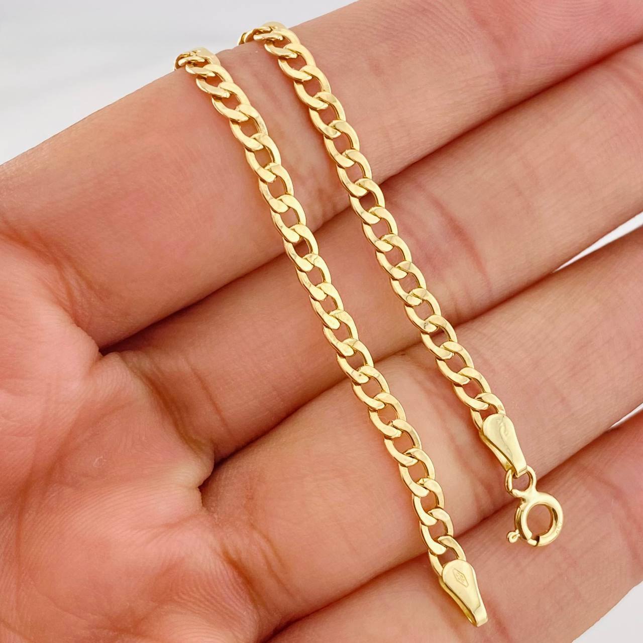 Cuban Links Bracelet 1.55g / 7 1/2 in / 3.28mm Yellow Gold 18K