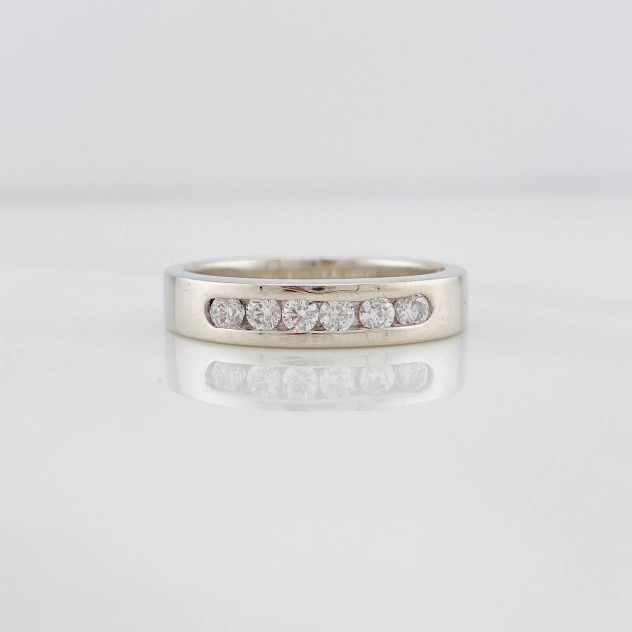 Churumbela Band Ring 4.3g / Size 7 1/2 White Gold 18K