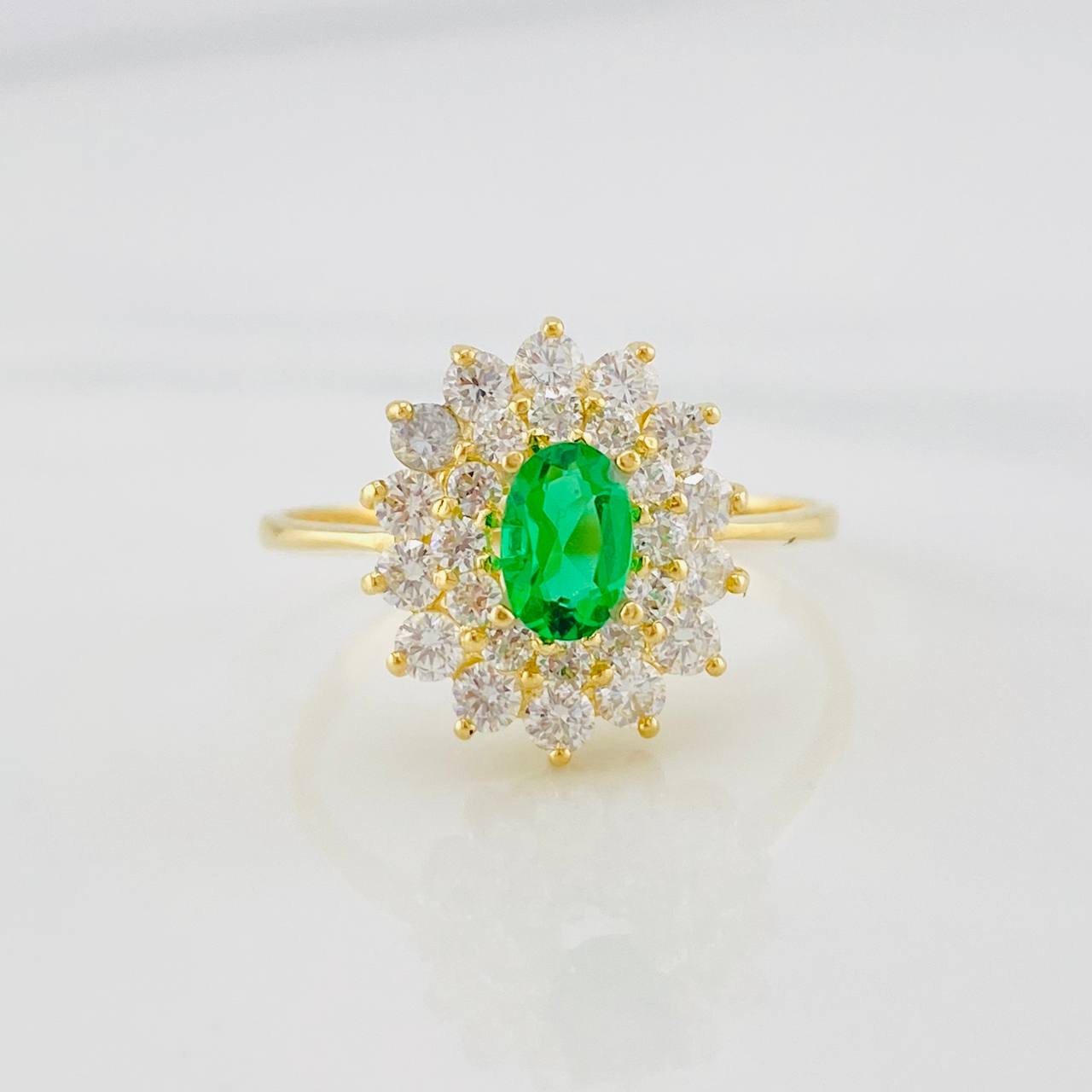Flower Halo Ring 3g / T9 Yellow Gold 18K