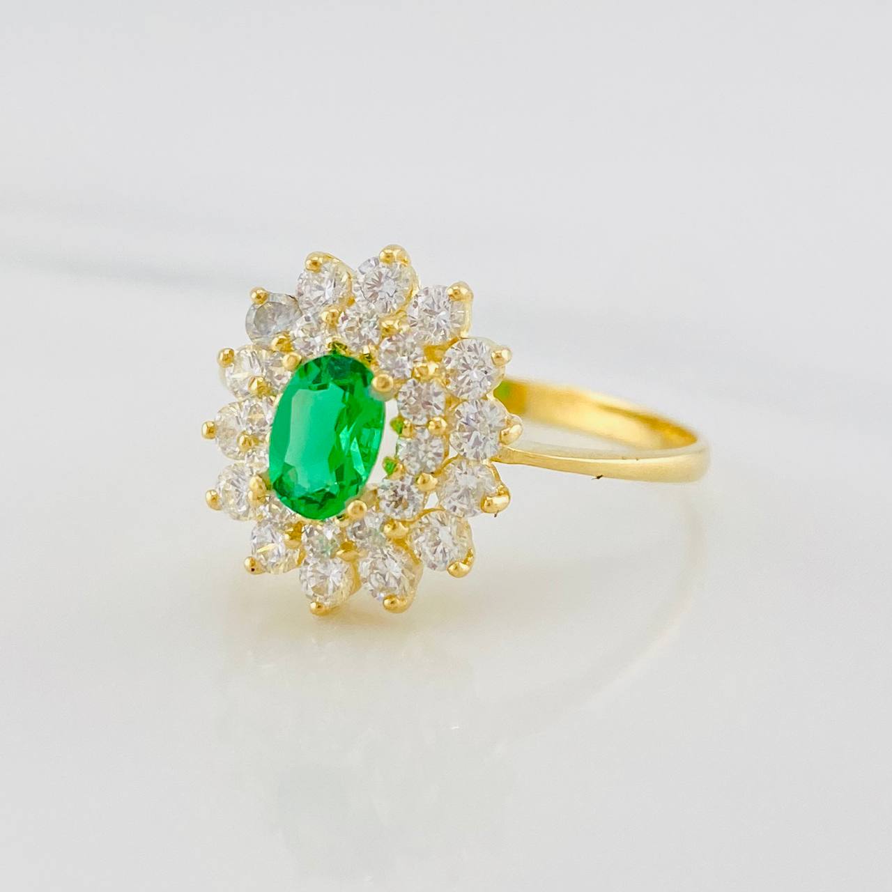Flower Halo Ring 3g / T9 Yellow Gold 18K