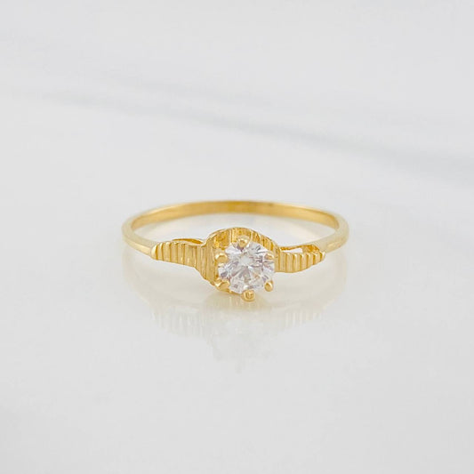 Anillo Solitario lineas 1.2g / T6 1/4 Oro Amarillo 18K