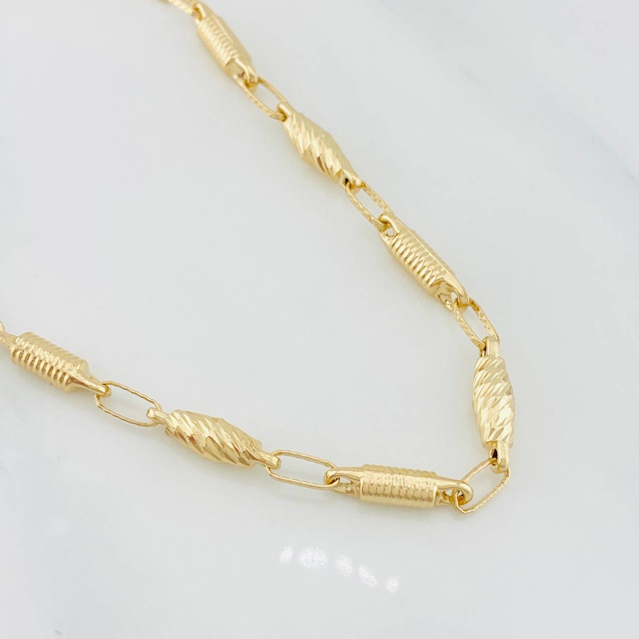 Cadena Barril 11.6g / 24 in / 4.23mm Oro Amarillo 18K