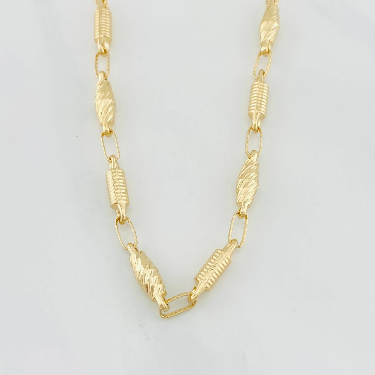Cadena Barril 11.6g / 24 in / 4.23mm Oro Amarillo 18K