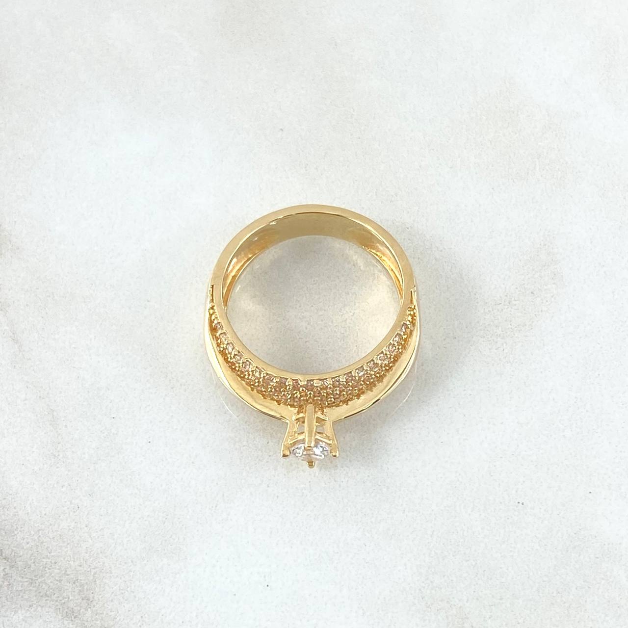 Anillo Solitario Infinito Interno 5.5gr / T6 1/2 / Circones Blancos Oro Amarillo 18K