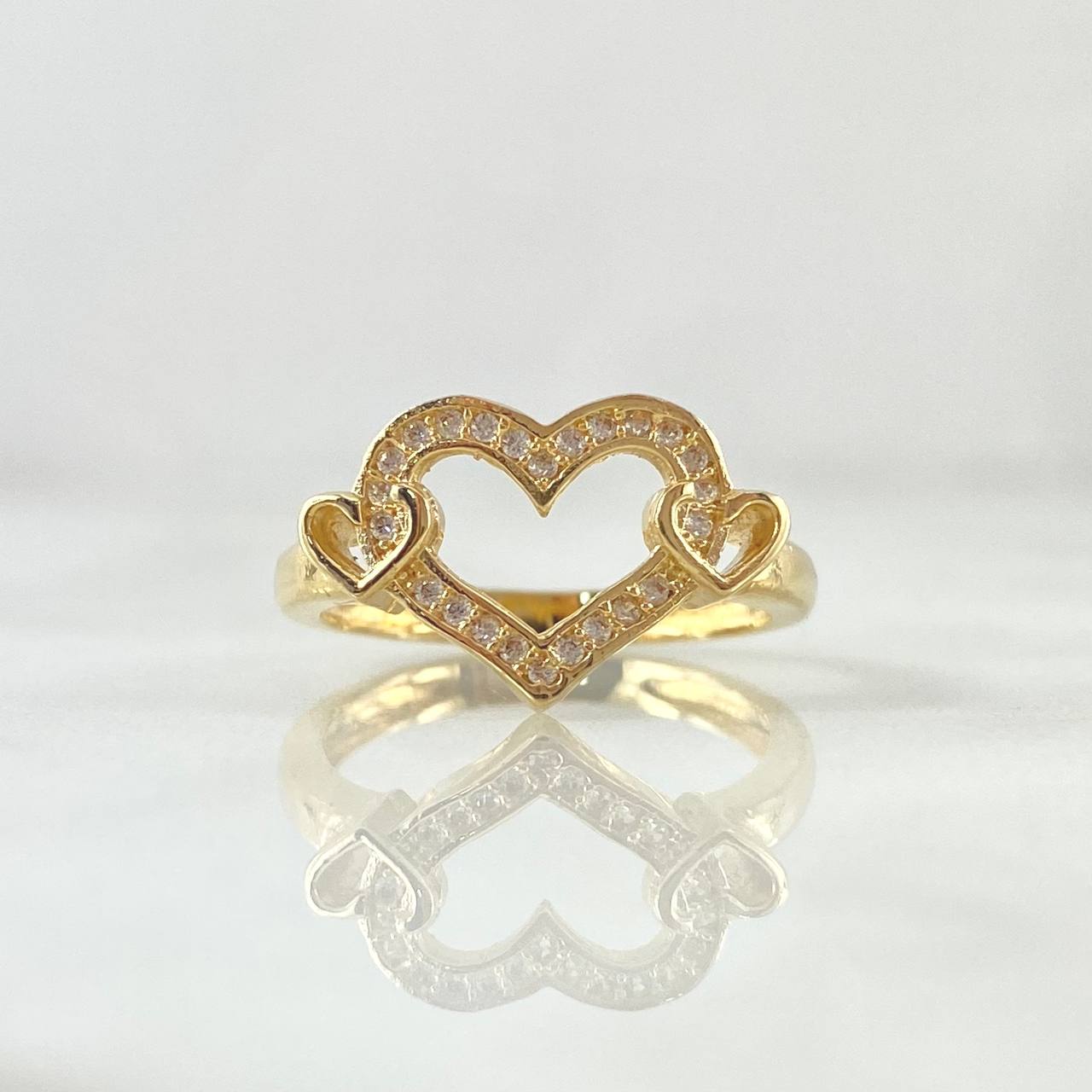 Trapped Hearts Ring 3.15gr / Size 6 1/4 / White Zircons 18K Yellow Gold