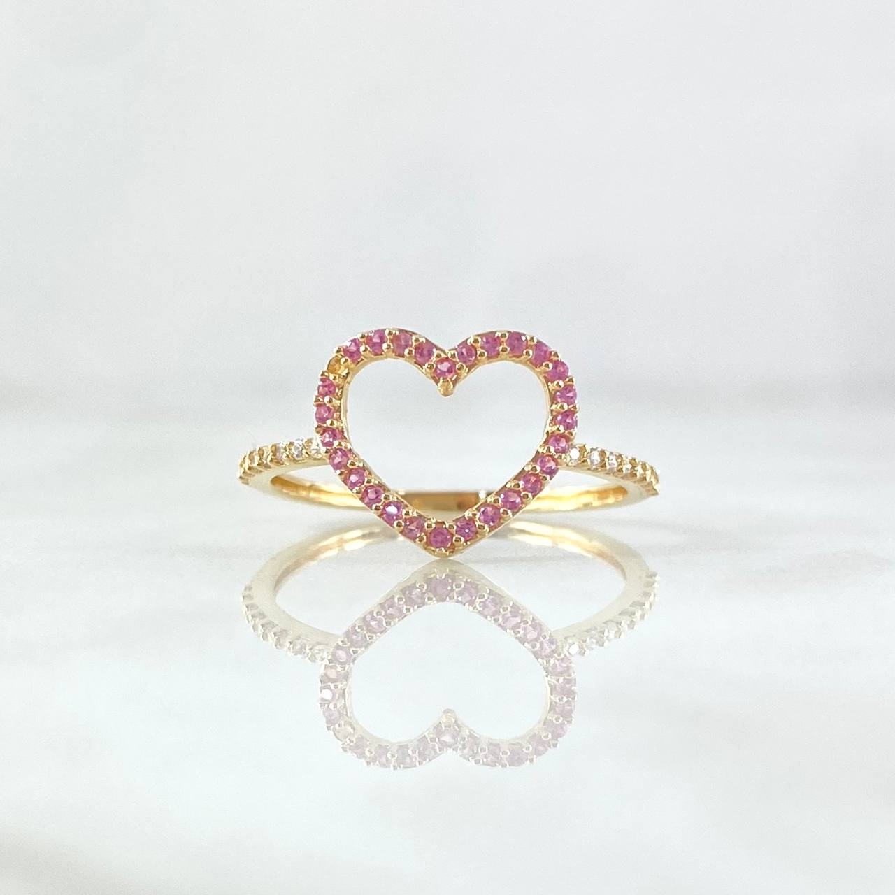 Heart Silhouette Ring 1.5gr / Size 6 3/4 / White Zircons Lilac 18K Yellow Gold