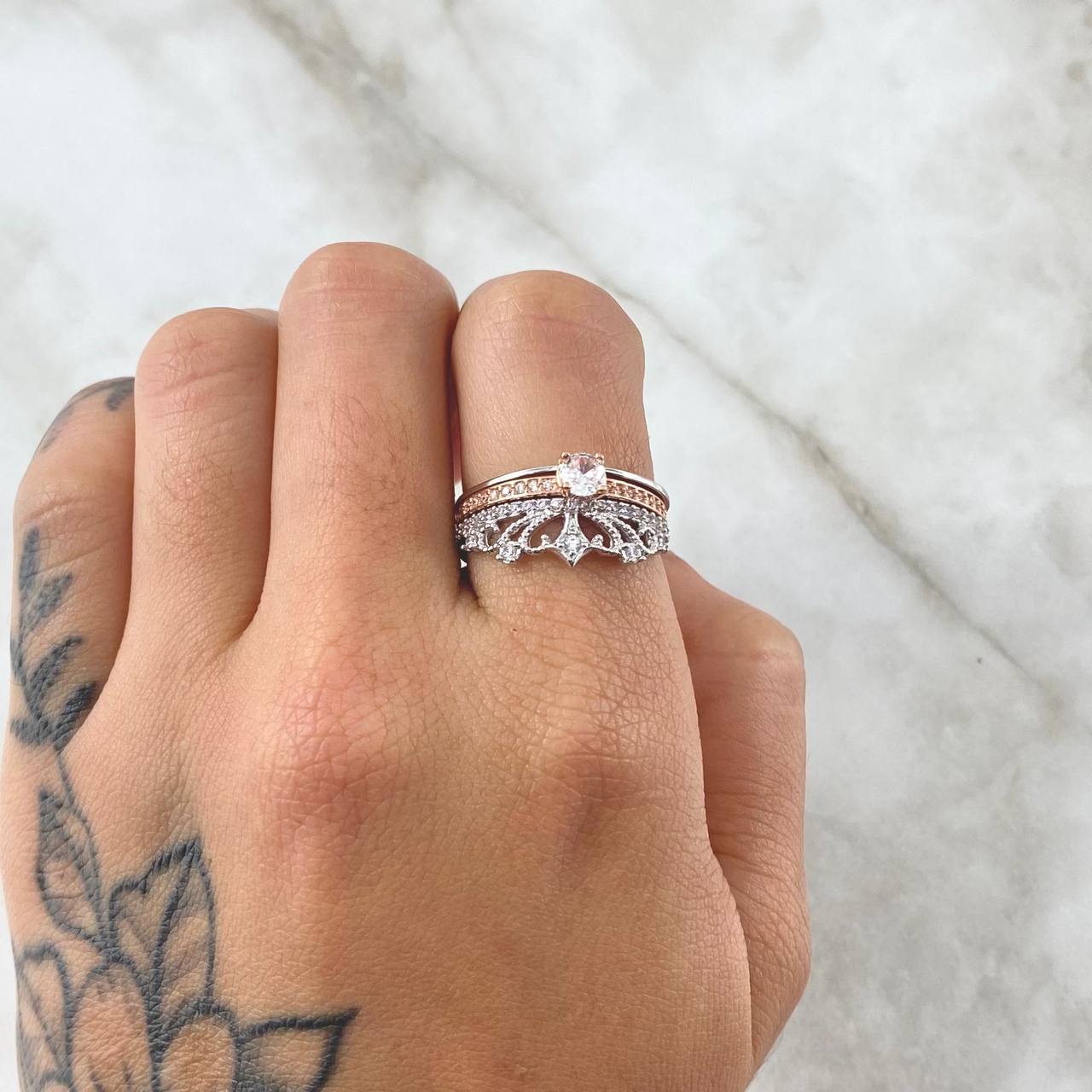 Anillo Corona Real Doble Solitario 4.25gr / T8 / Circones Blancos Dos Oros Blanco Rosa 18K