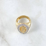 San Judas Filigree Ring 6.3gr / Size 5 1/2 / White Zircons Two-tone Yellow and White 18K Gold *
