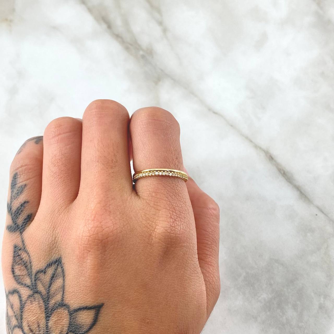 Partial Line Churumbela Ring 1.7gr / T6 / White Zircons 18K Yellow Gold *