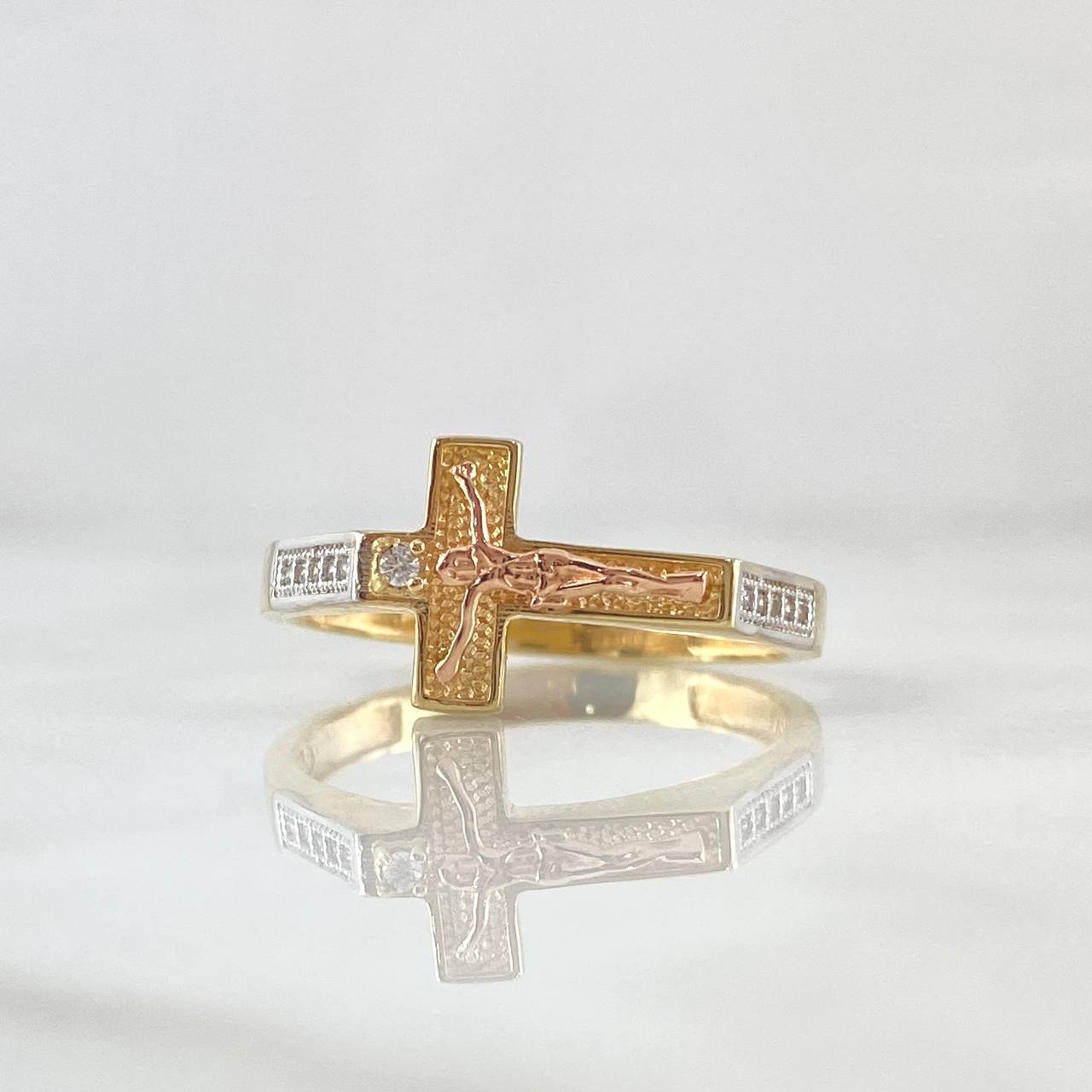 Anillo Cristo Puntos Rectos 3.6gr / T10 1/4 / Circones Blancos Tres Oros 18K