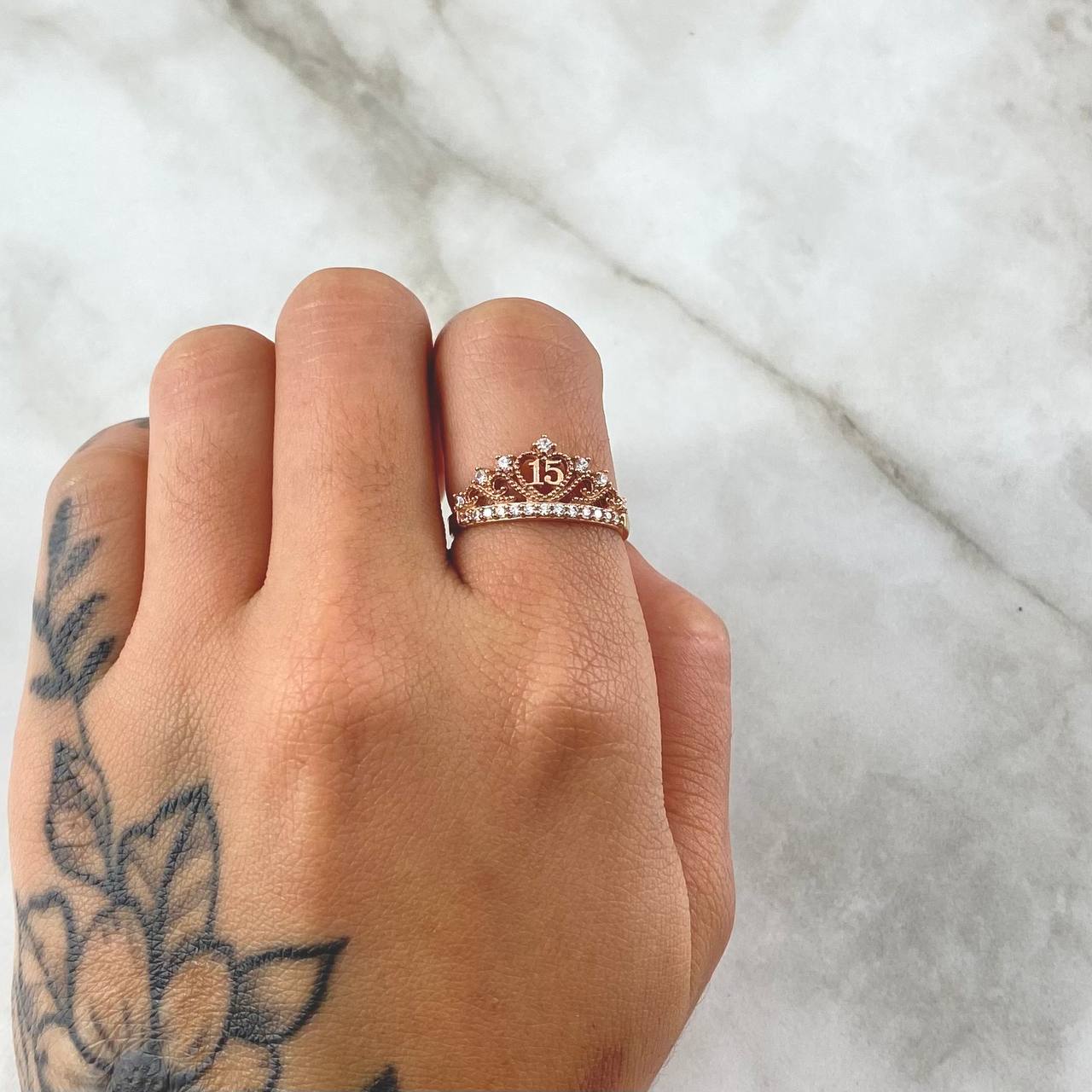 15s Ring Dotted Crown 2.05gr / Size 6 1/2 / White Zircons 18K Rose Gold