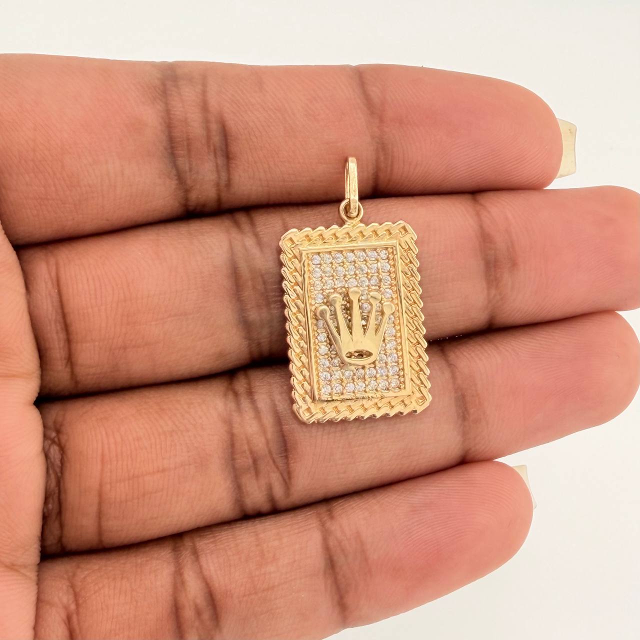 Dije Corona 3gr / 1 1/4 in / Oro Amarillo 18K &