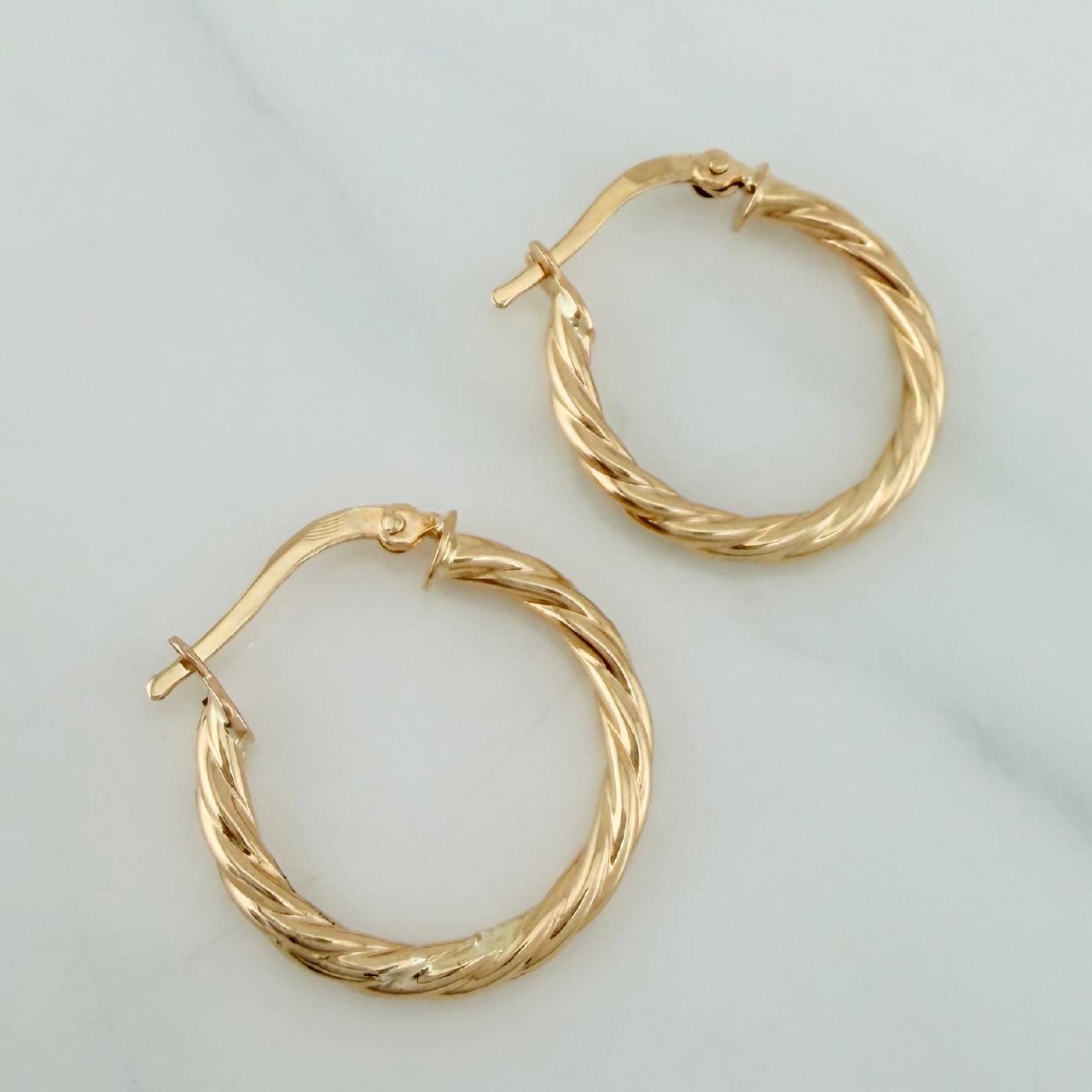 Candongas Mary 1.9 g / 3/4 in Oro Amarillo 18K